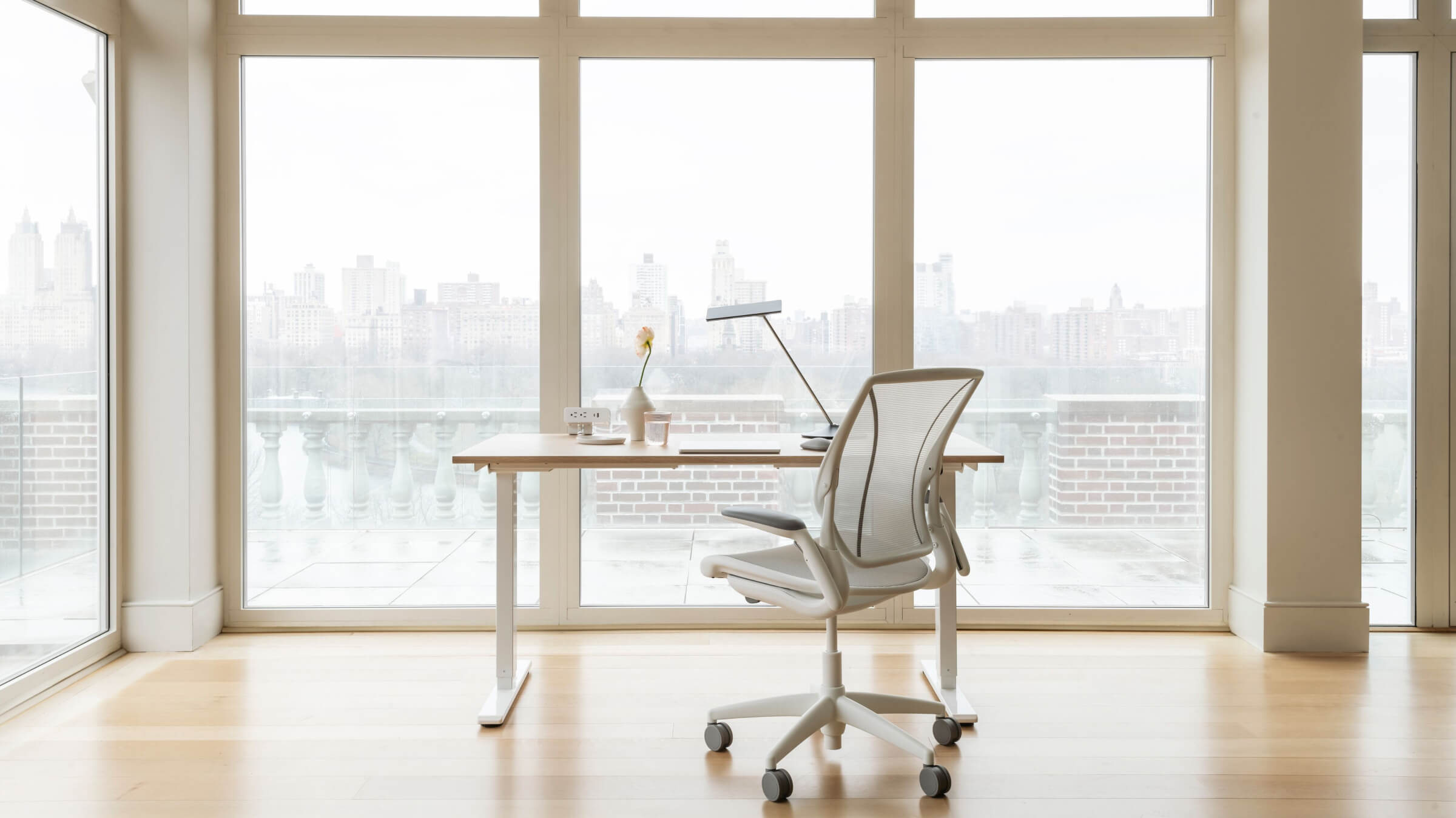 Humanscale | Ergonomic Office Furniture Solutions