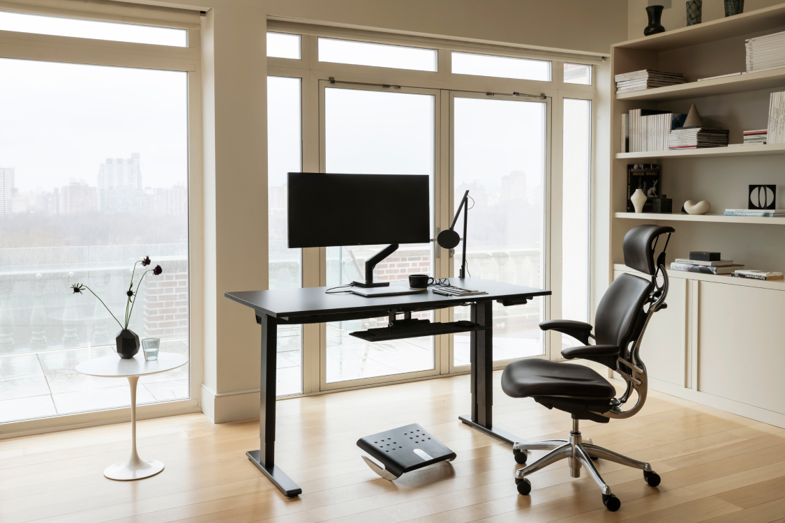 Freedom Task in Kvadrat Elle textile with Polished Aluminum Frame